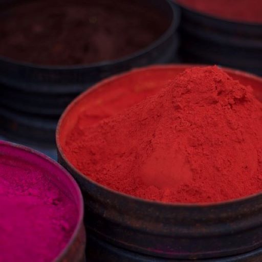 Red and magenta dyes